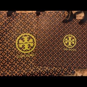 🦎Tory Burch- set of two empty shopping bags🦎